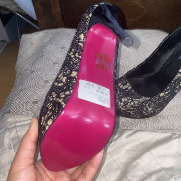 Heels 👠 - Picture 3 of 6